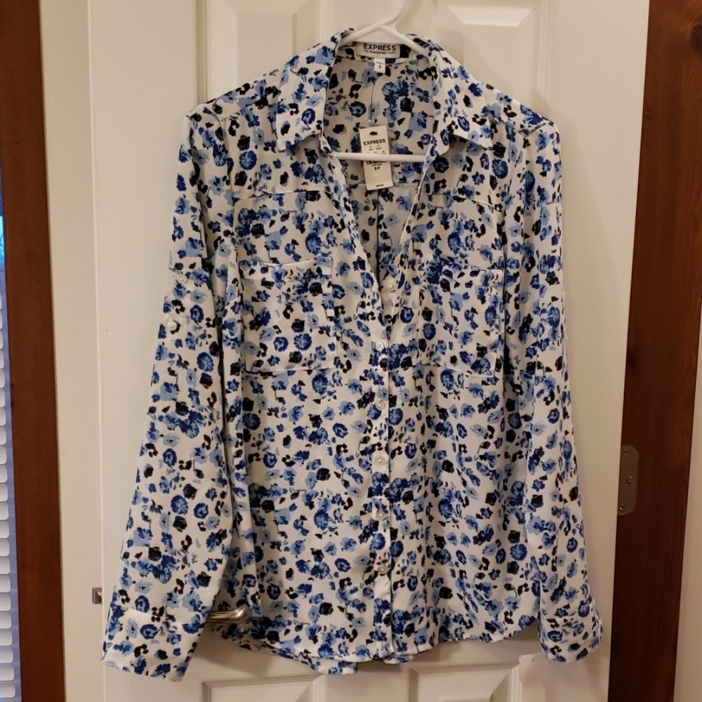 NWT Express The Portofino Shirt floral blouse